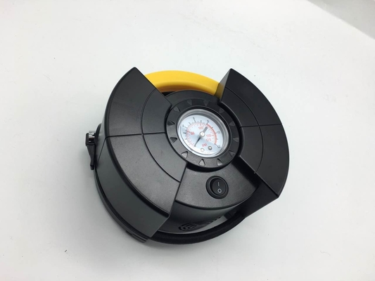 Compresseur de gonfleur d'air de voiture de DC12V avec la mesure pour la couleur de pneus, noire et jaune différente