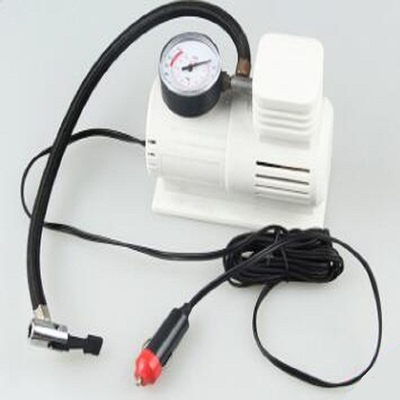 Tuyau blanc de Mini Air Pump With 45cm, compresseur d'air résistant tenu dans la main de voiture