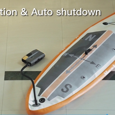 La pompe électrique SUP la plus rapide 12V et la ligne d'alimentation CA gonflent et dégonflent comme un requin jusqu'à 20psi avec écran numérique automatique.