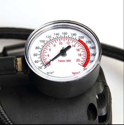 Compresseur métal-air à haute pression de main garantie de 1 an avec la montre 12v 140 livres par pouce carré