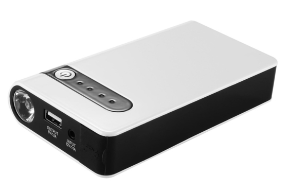 Démarreur de voiture compact 12V avec lampe de poche LED et batterie 11000mAh 400A courant de crête