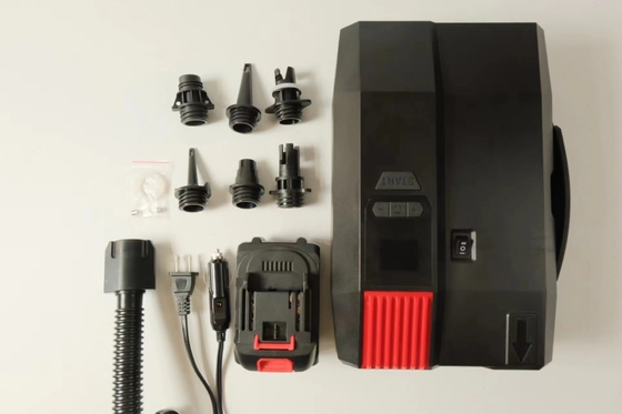 Un bon prix. Pompes électriques électriques en plastique personnalisées en couleur Portable DC 12V SUP Pompes électriques Stand Up Paddle Board Digital Pump avec batterie en ligne